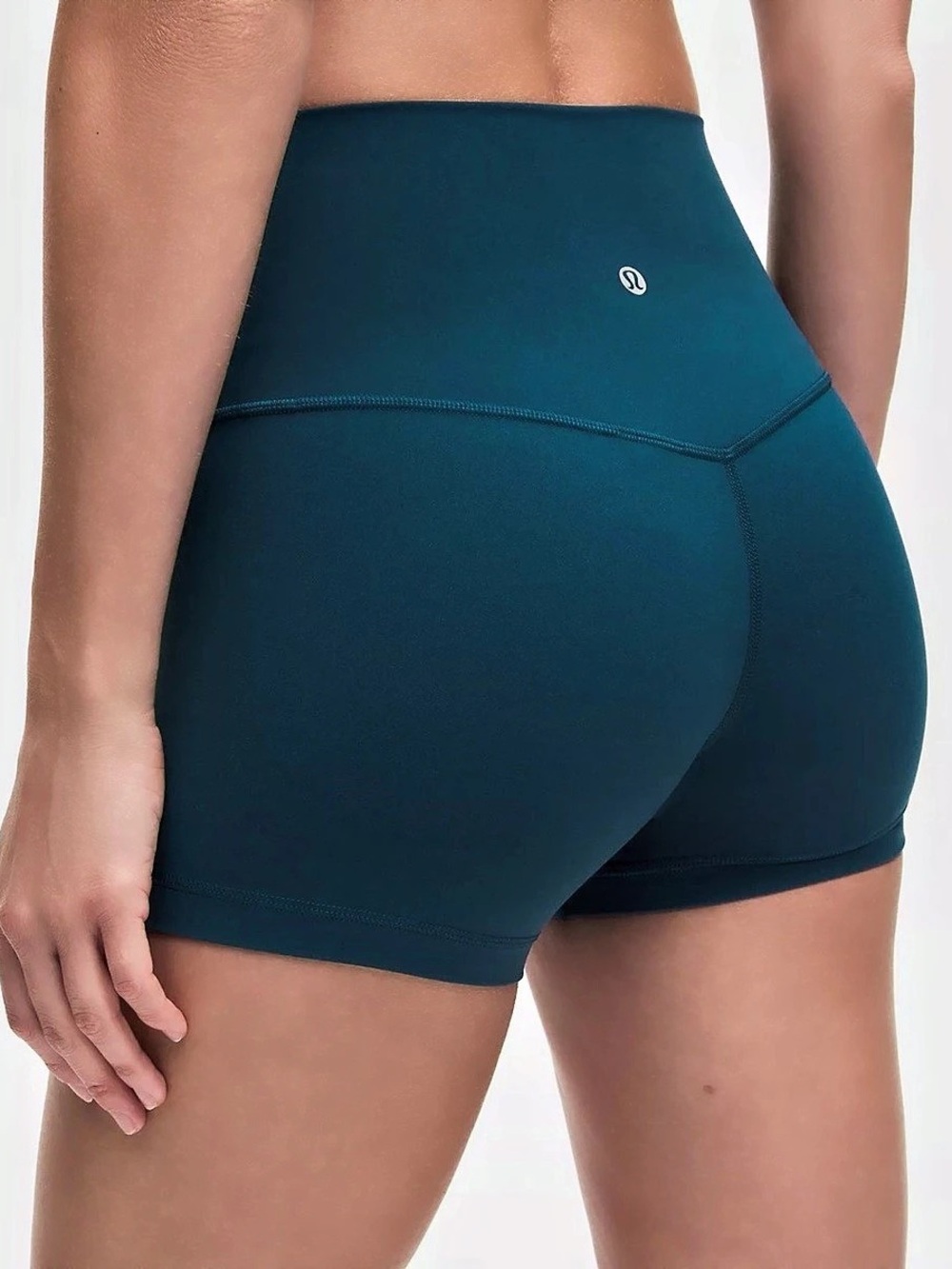 Lululemon Align Shorts size 4 length 4" in (color
Remixed Marine). Brand new wit
